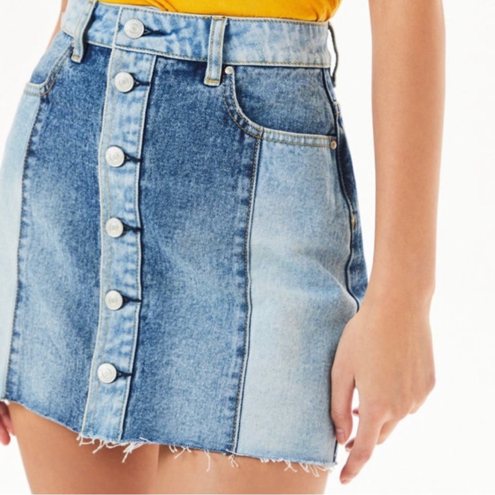 Pacsun 26 Raw Frayed Edge Button Up Two Tone Blue Denim Mini Skirt